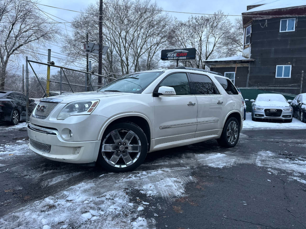 GMC Acadia Denali AWD 2011