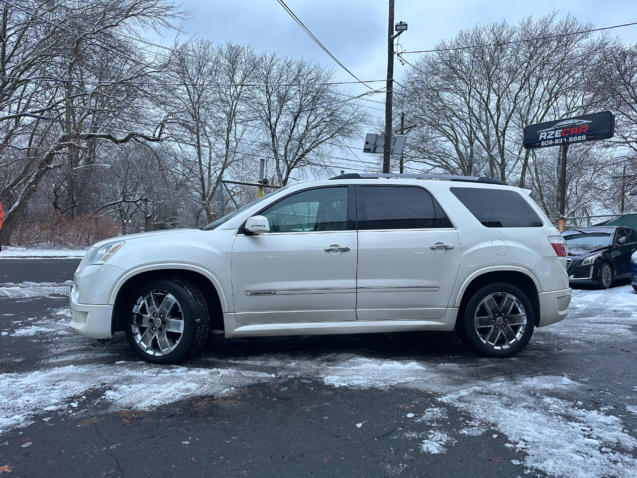 GMC Acadia Denali AWD 2011