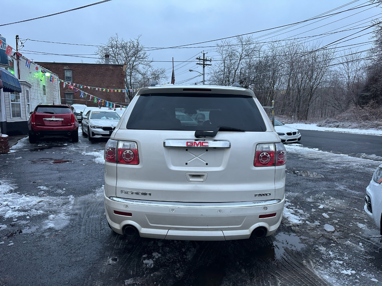 GMC Acadia Denali AWD 2011