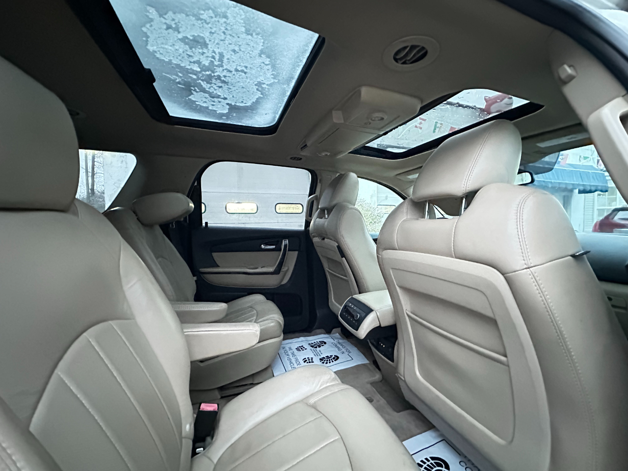 GMC Acadia Denali AWD 2011