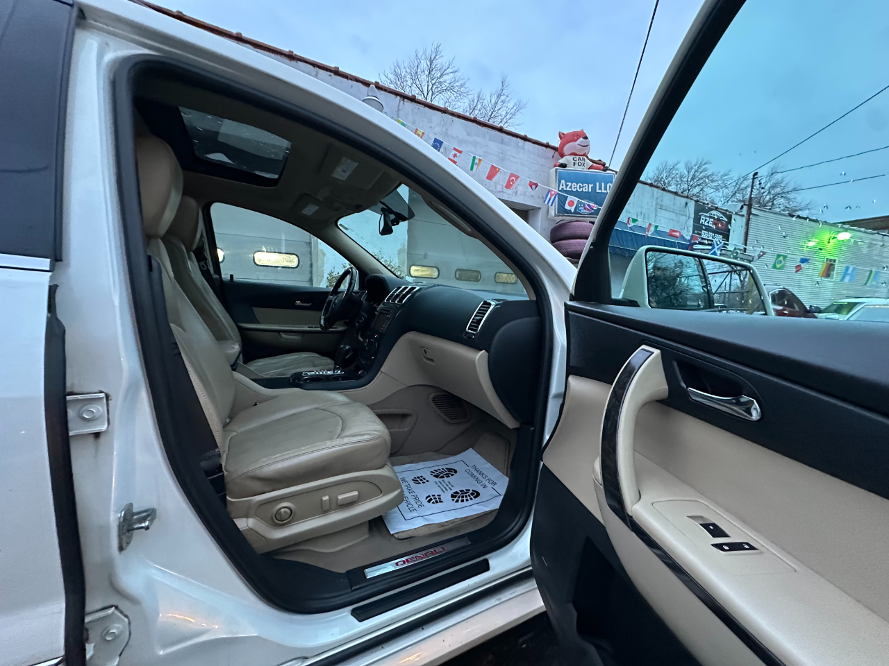 GMC Acadia Denali AWD 2011