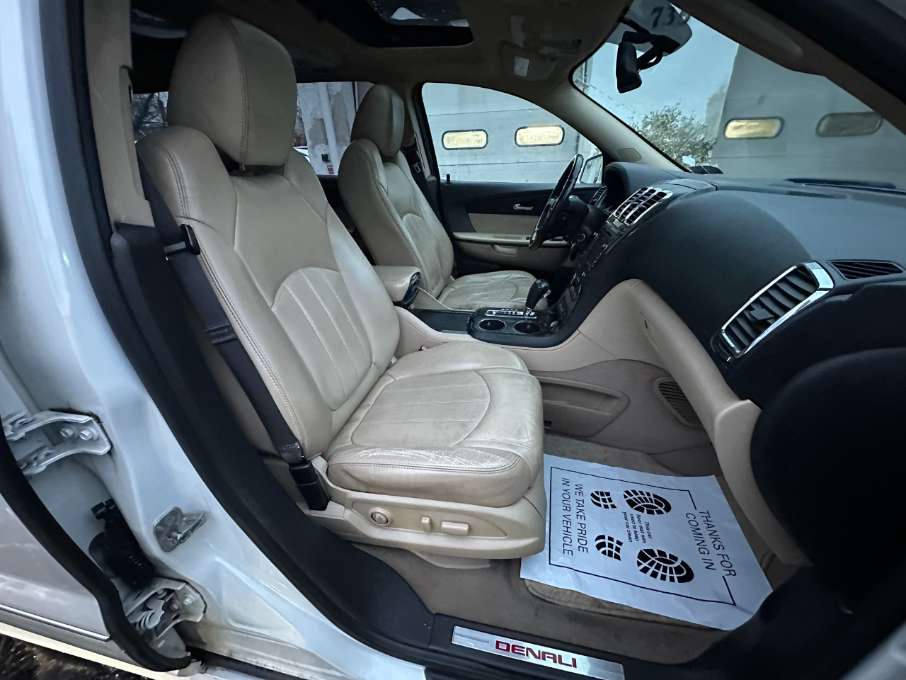 GMC Acadia Denali AWD 2011