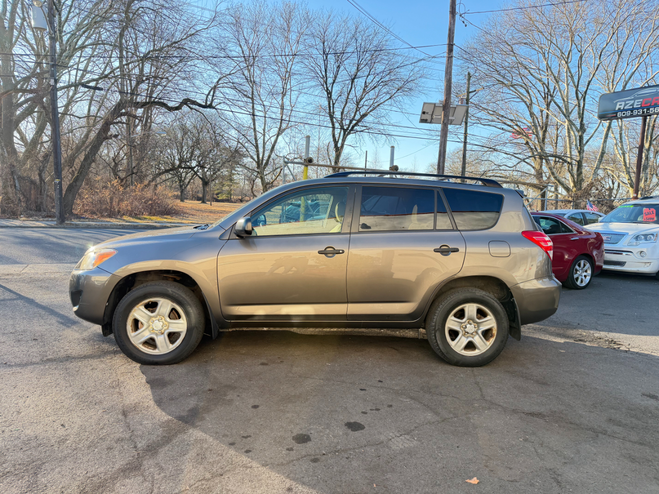 Toyota RAV4 Base I4 4WD 2011