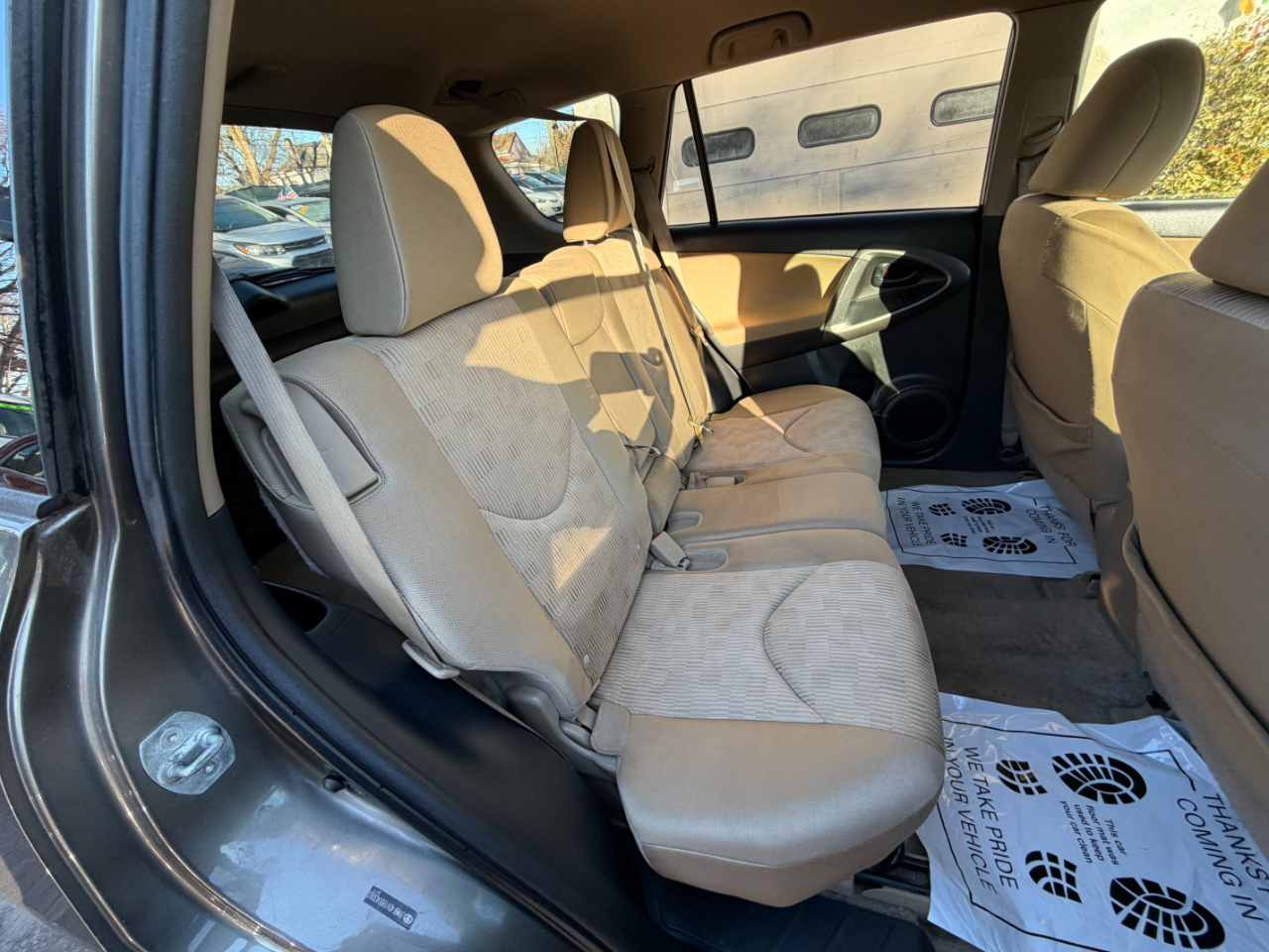 Toyota RAV4 Base I4 4WD 2011