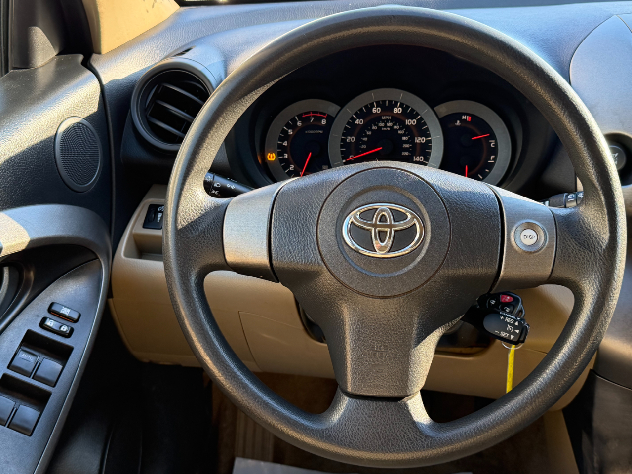 Toyota RAV4 Base I4 4WD 2011