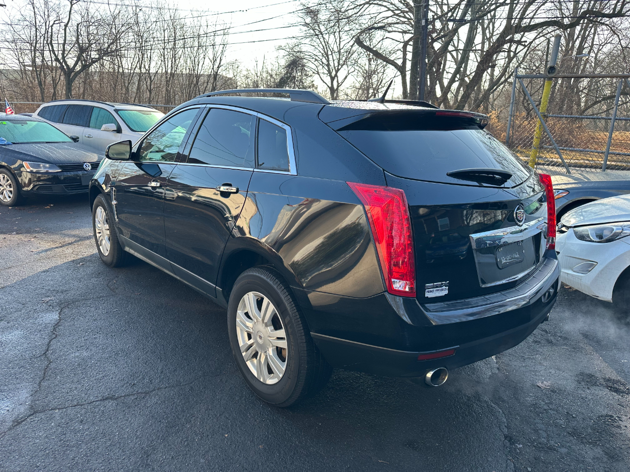 Cadillac SRX Base 2012