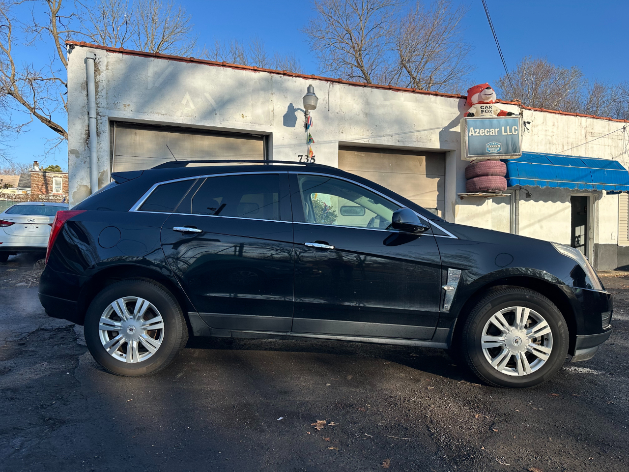 Cadillac SRX Base 2012