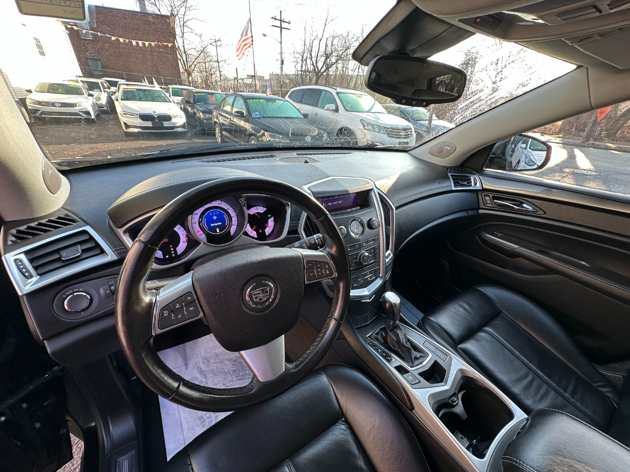 Cadillac SRX Base 2012