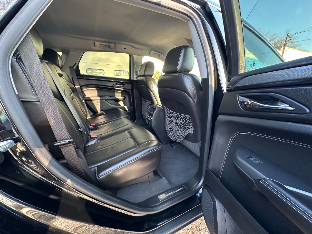 Cadillac SRX Base 2012