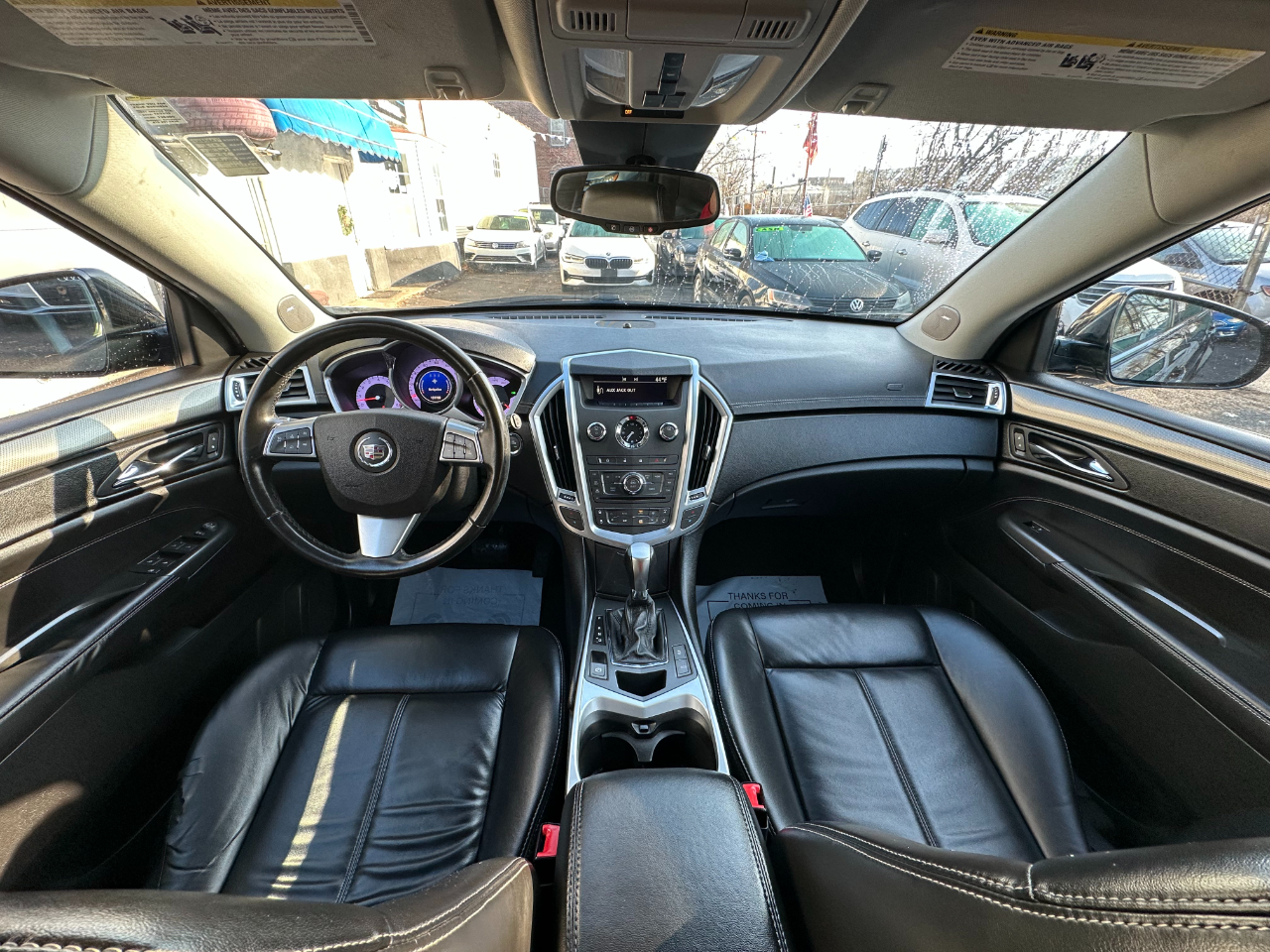 Cadillac SRX Base 2012