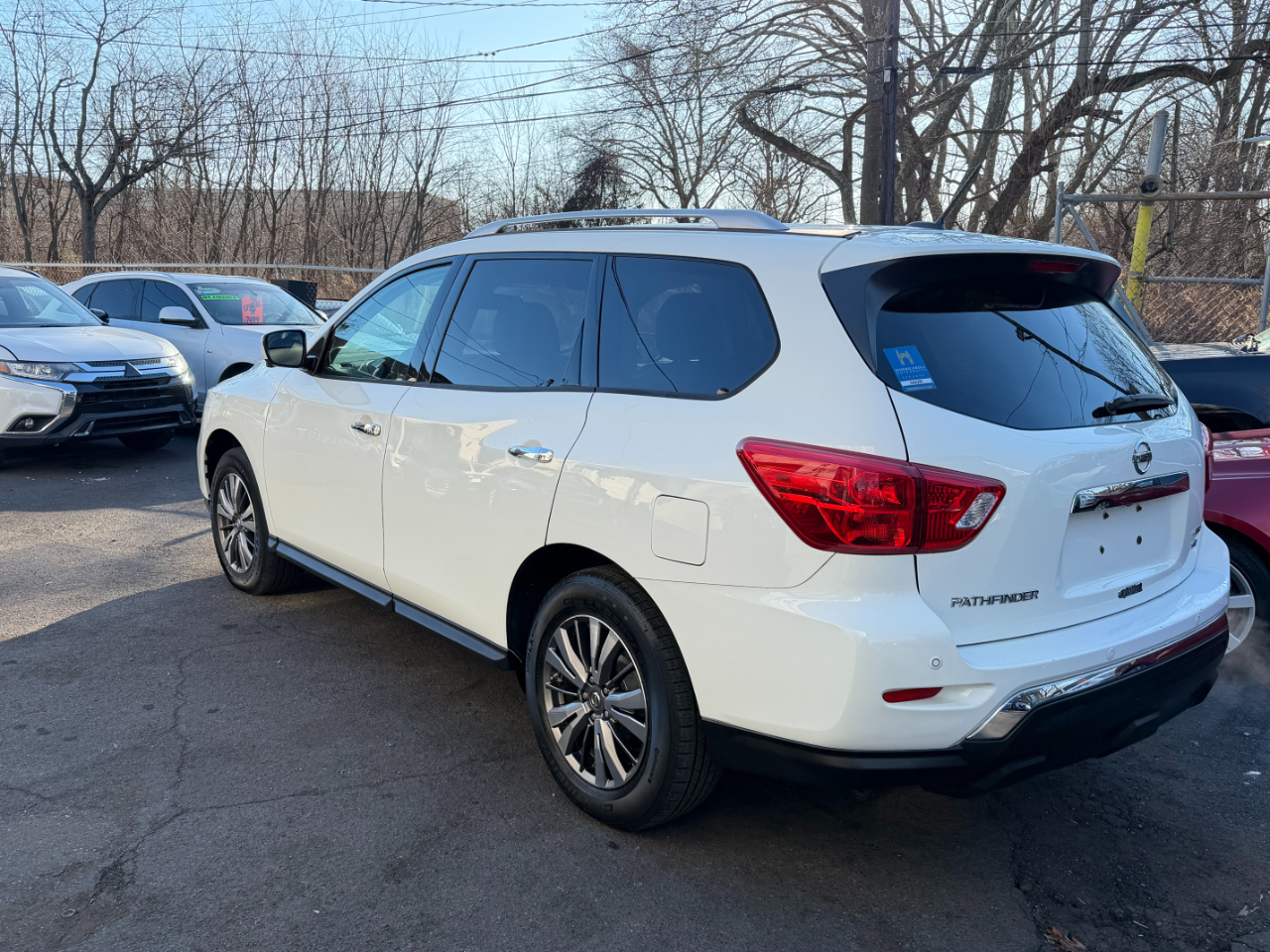 Nissan Pathfinder SL 4WD 2018