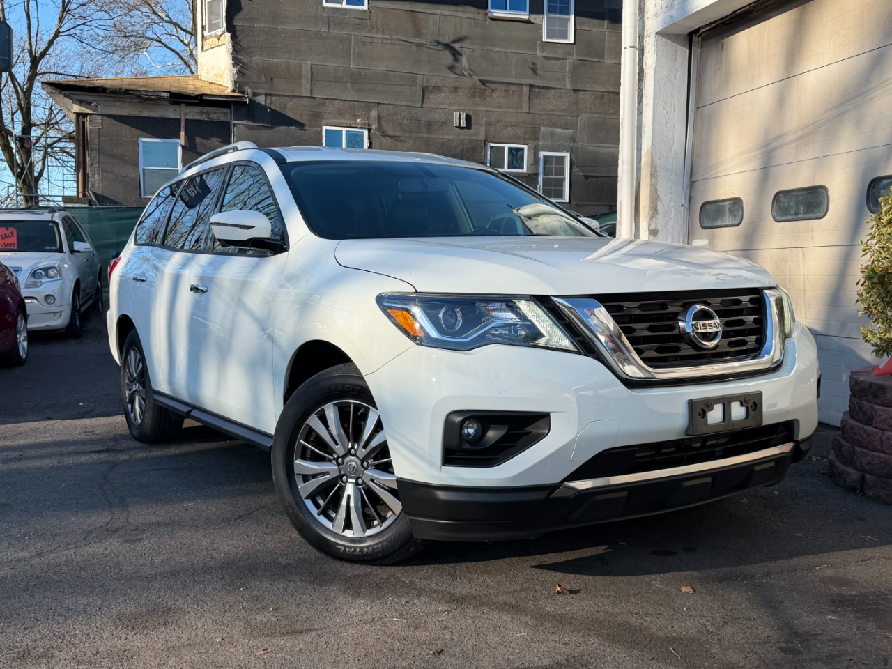 Nissan Pathfinder SL 4WD 2018