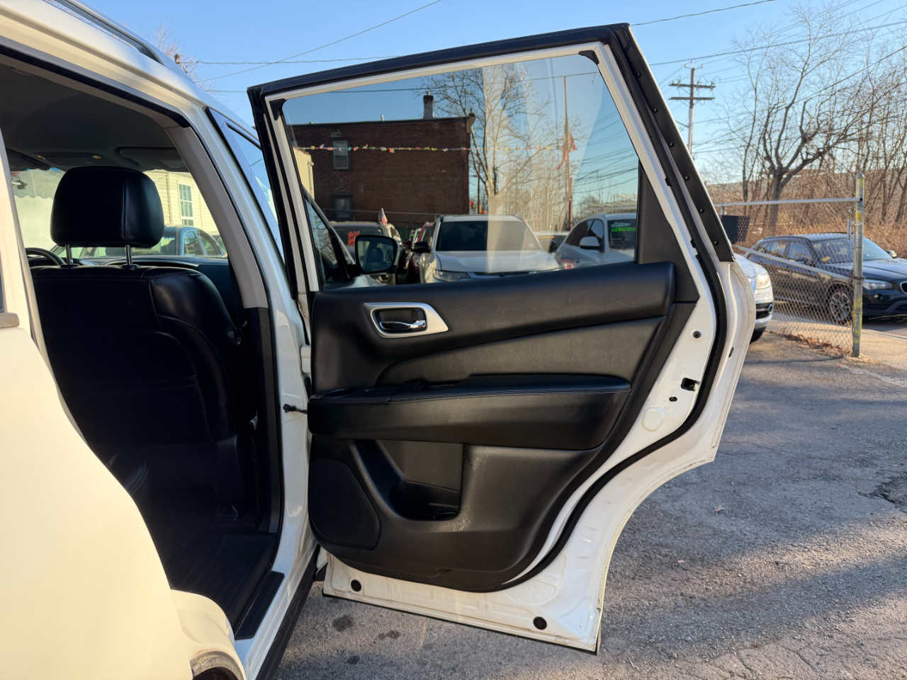 Nissan Pathfinder SL 4WD 2018