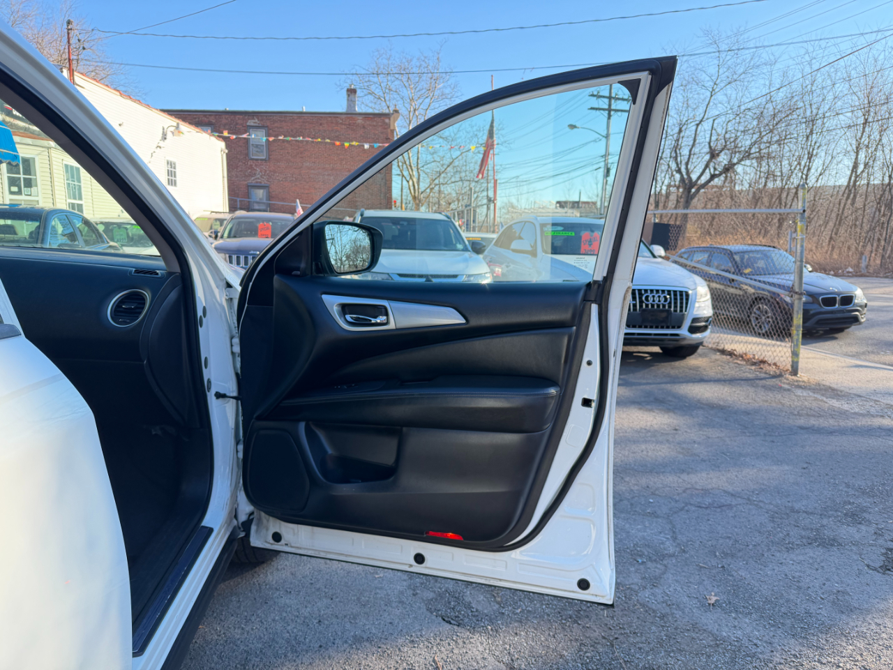 Nissan Pathfinder SL 4WD 2018