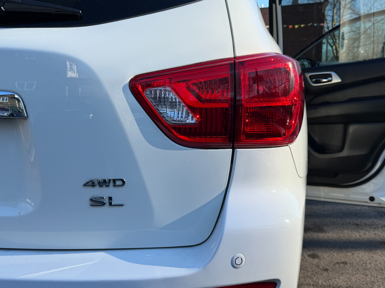 Nissan Pathfinder SL 4WD 2018