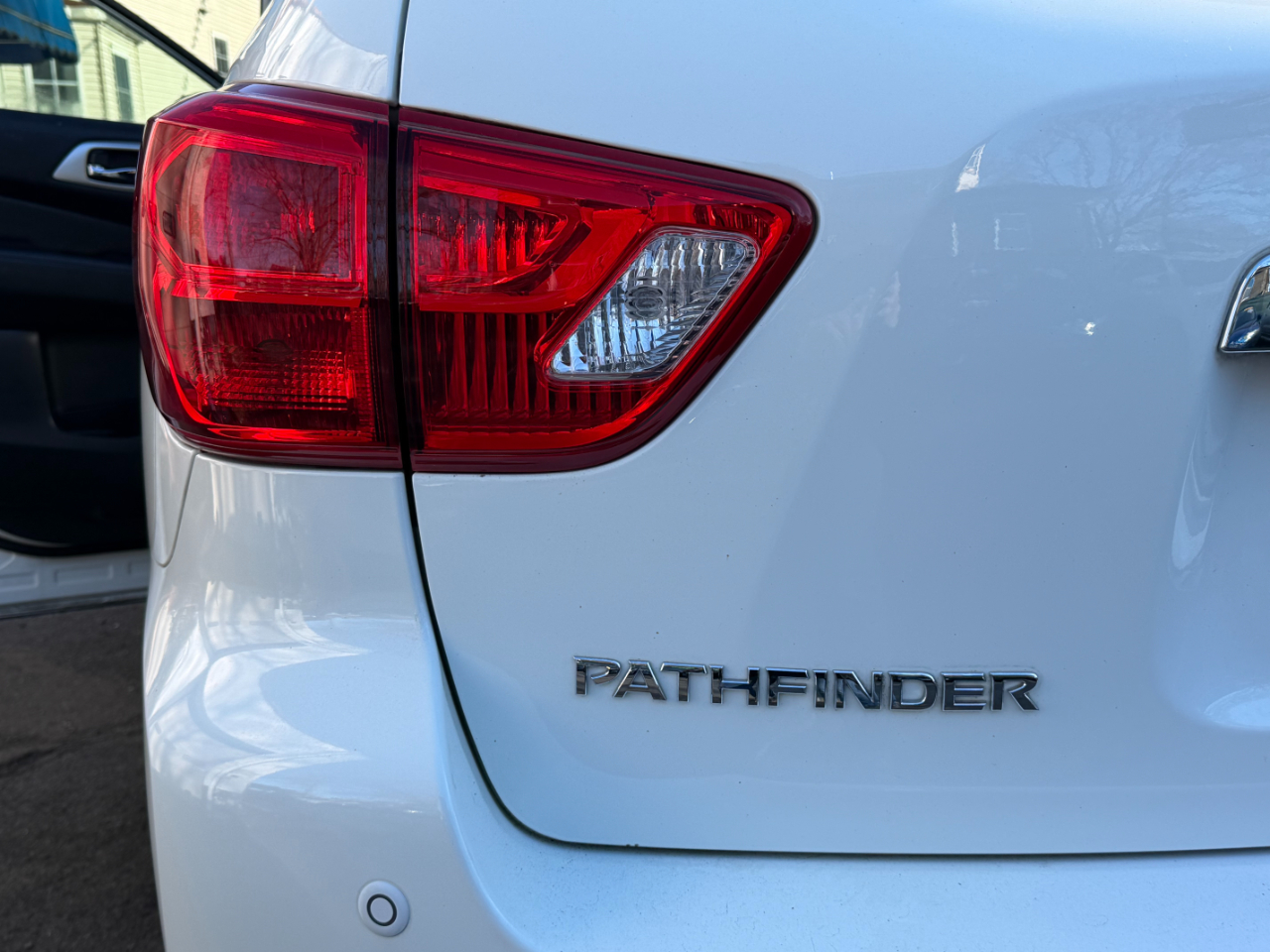 Nissan Pathfinder SL 4WD 2018