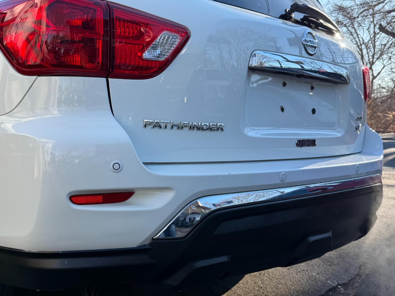 Nissan Pathfinder SL 4WD 2018