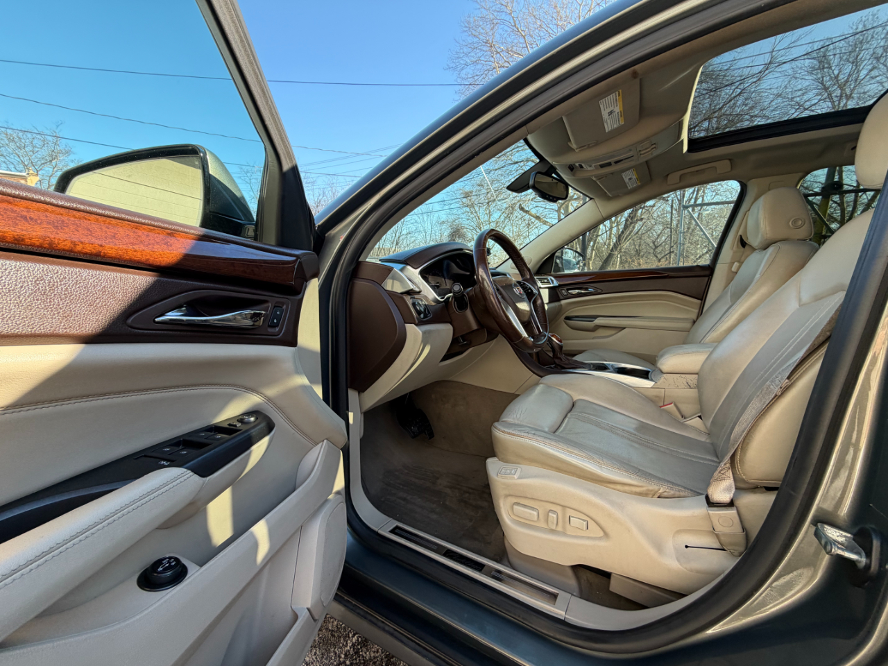 Cadillac SRX Luxury Collection FWD 2013