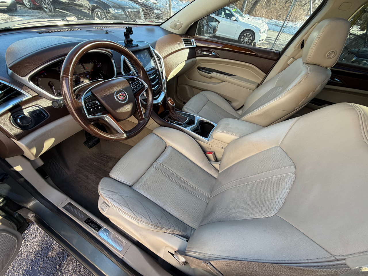 Cadillac SRX Luxury Collection FWD 2013