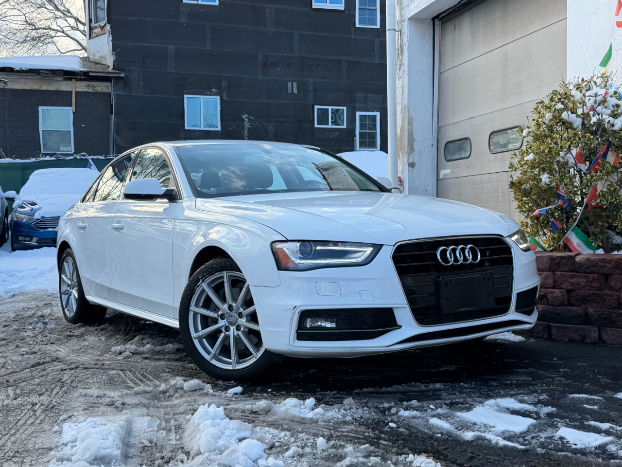 Audi A4 2.0T Premium quattro Sedan 2015