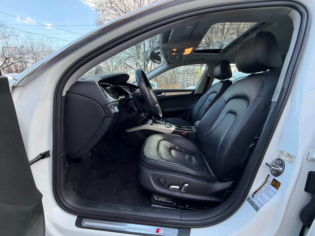 Audi A4 2.0T Premium quattro Sedan 2015