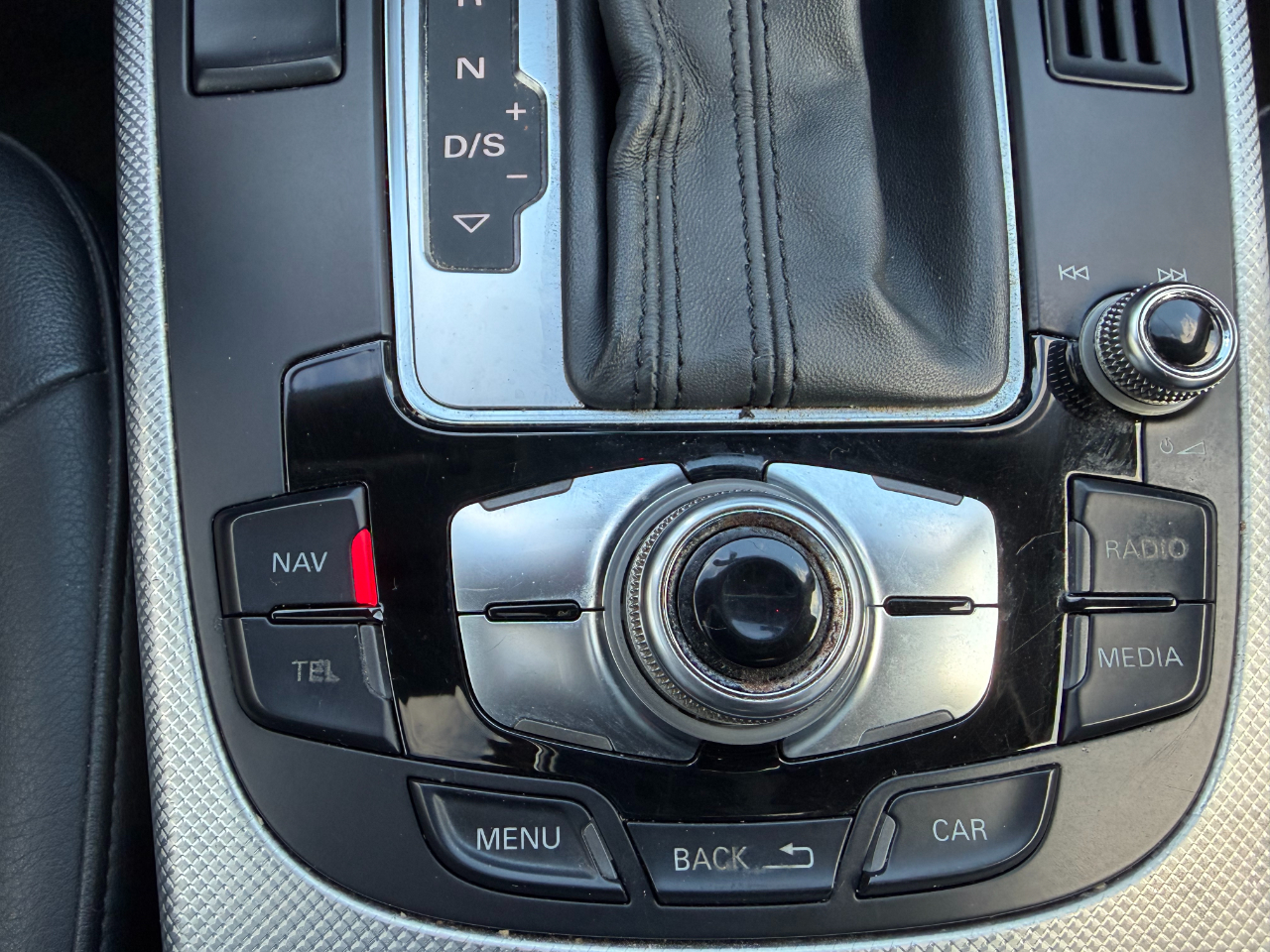 Audi A4 2.0T Premium quattro Sedan 2015