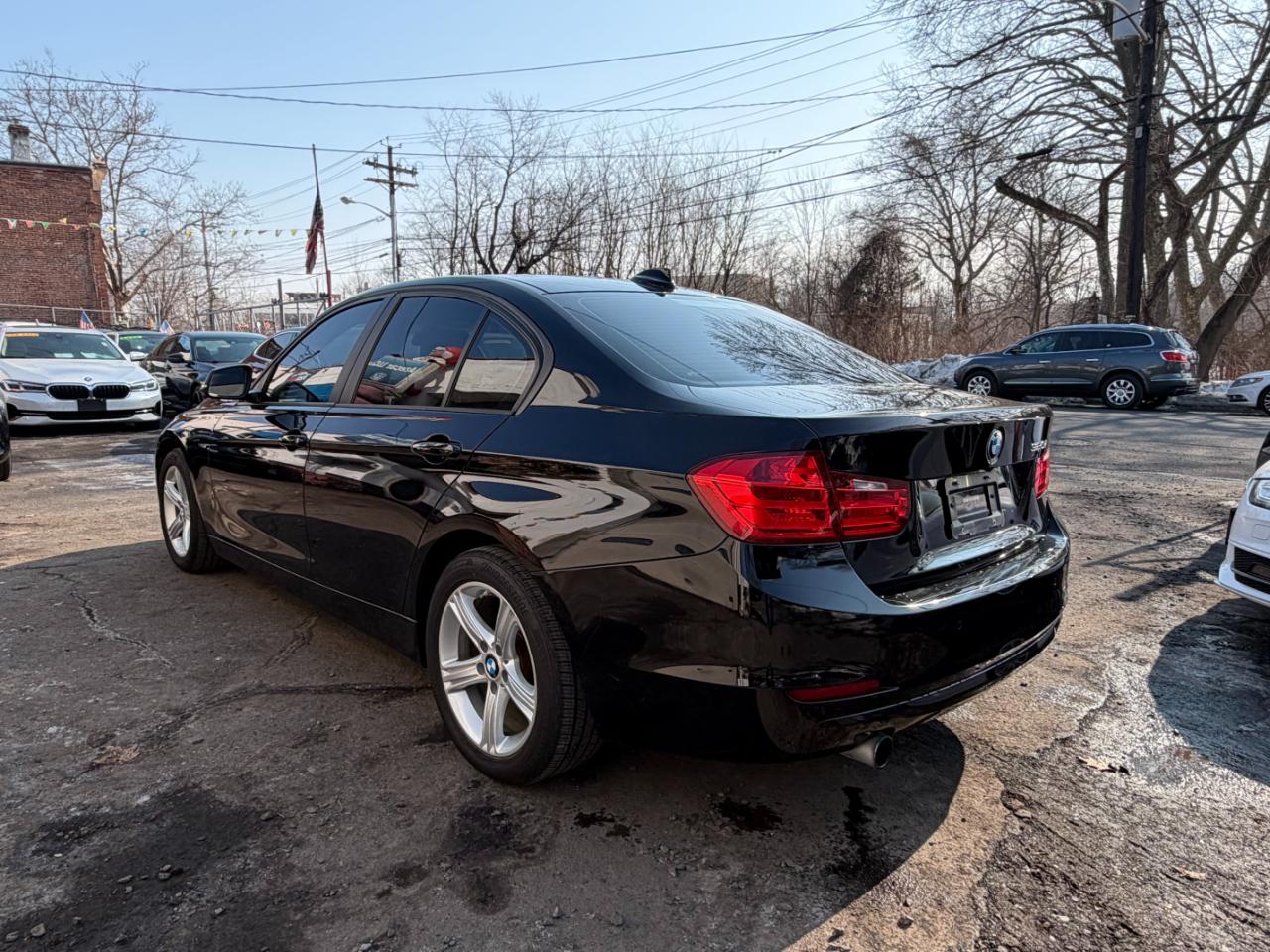 BMW 3-Series 320i Sedan 2015