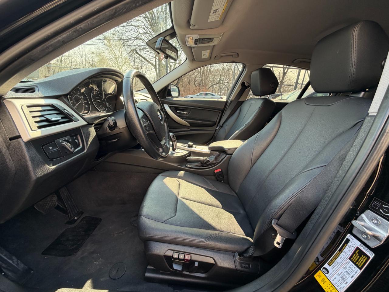 BMW 3-Series 320i Sedan 2015