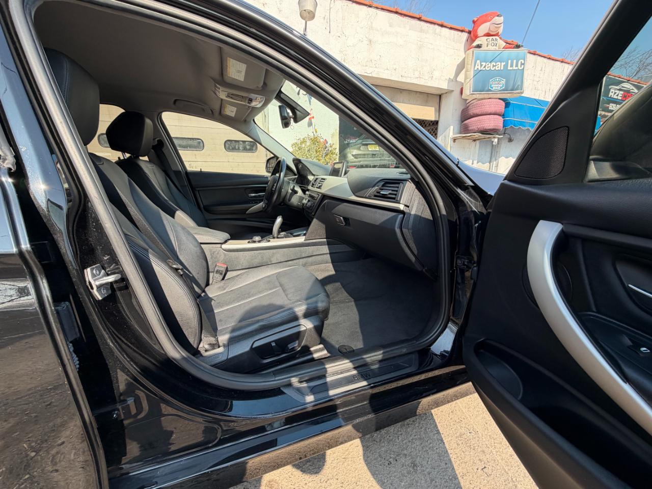 BMW 3-Series 320i Sedan 2015