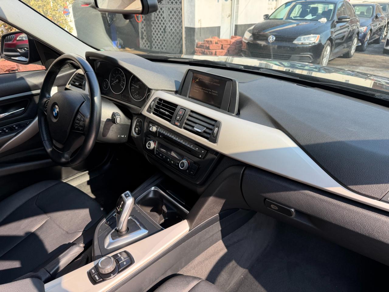 BMW 3-Series 320i Sedan 2015