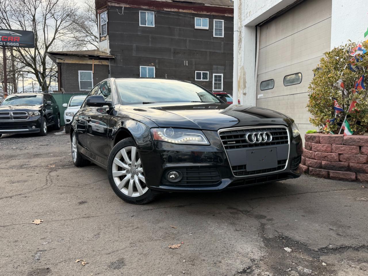 Audi A4 2.0T Premium quattro Sedan 2012