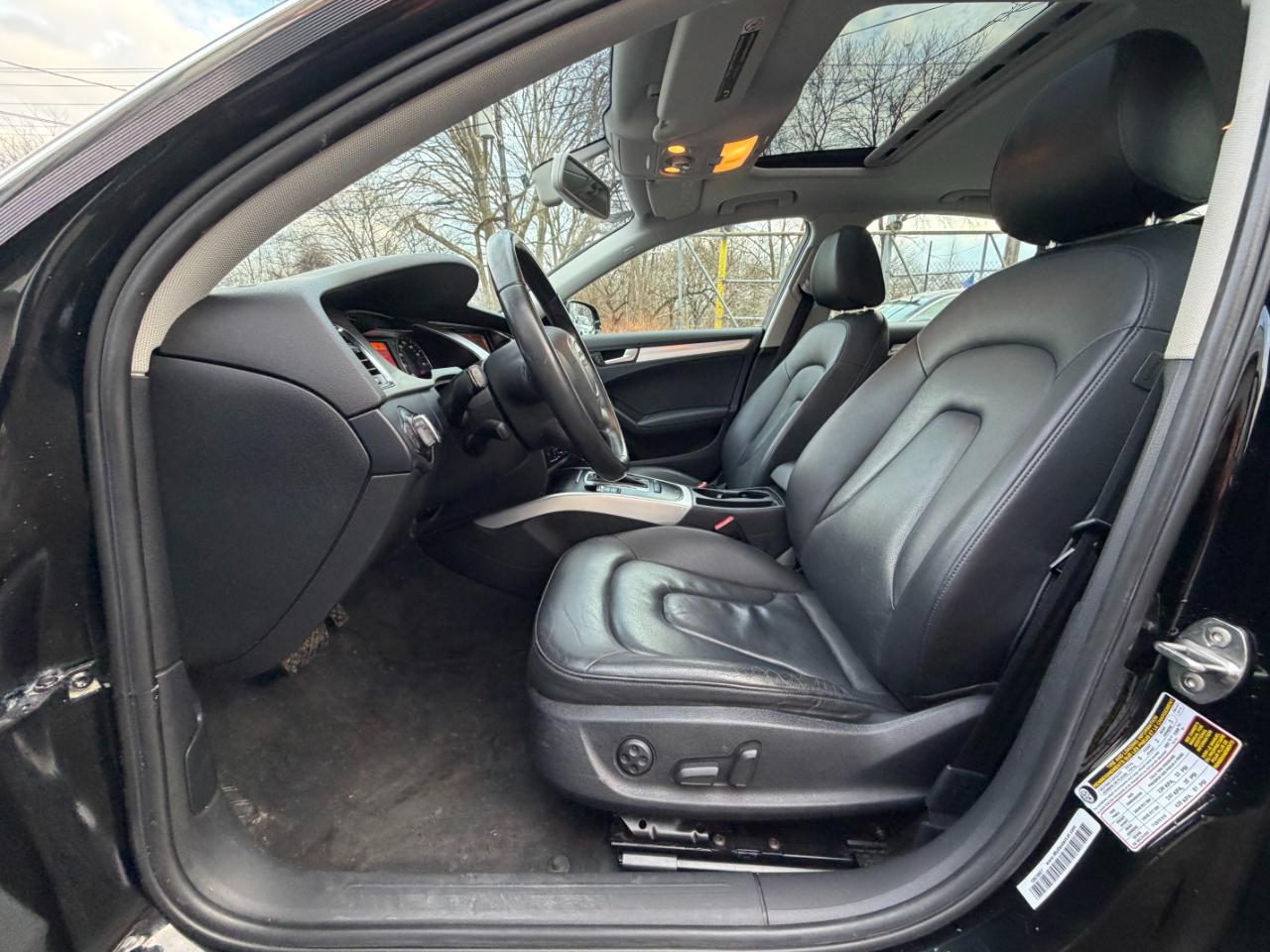 Audi A4 2.0T Premium quattro Sedan 2012