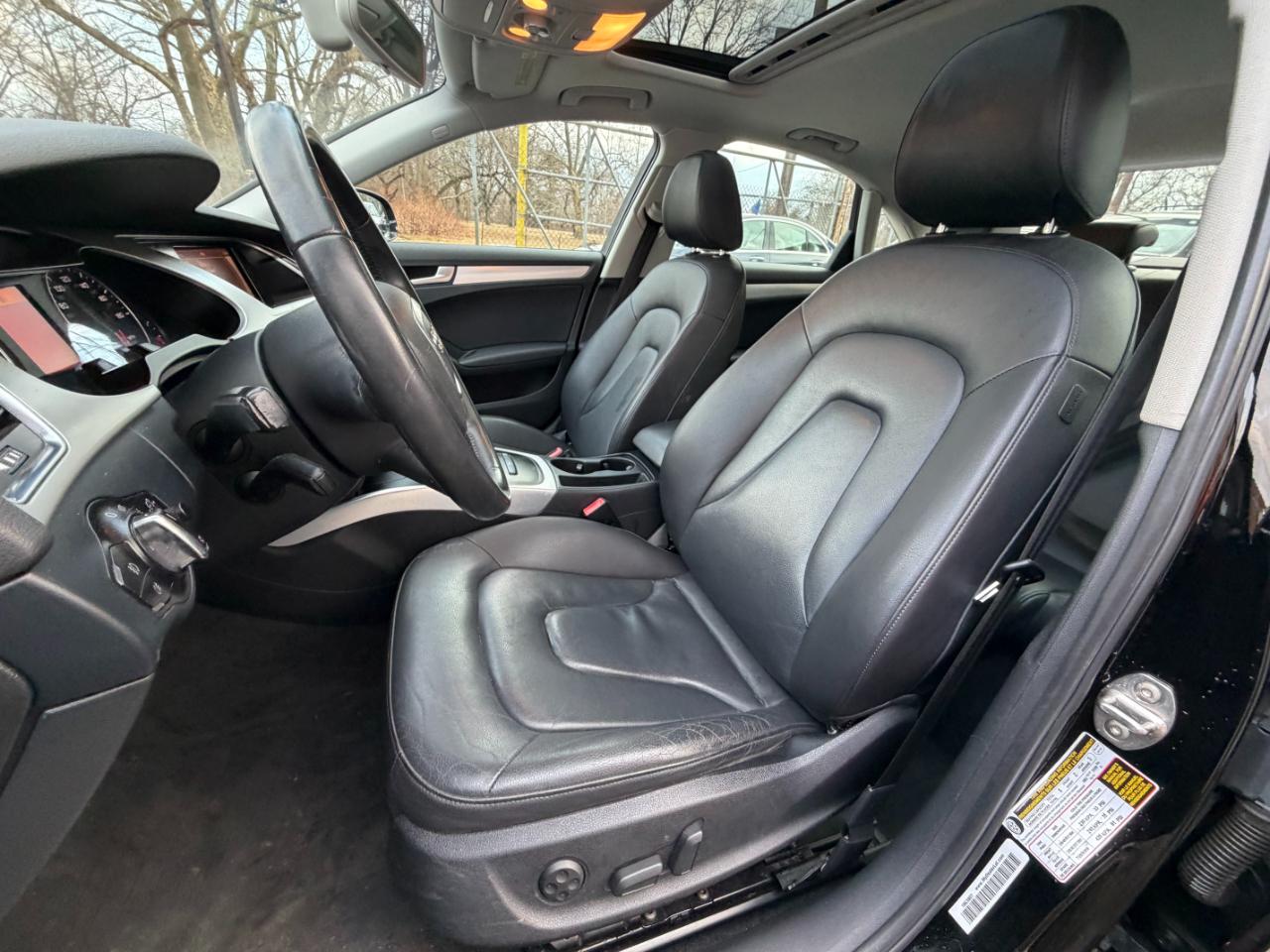 Audi A4 2.0T Premium quattro Sedan 2012