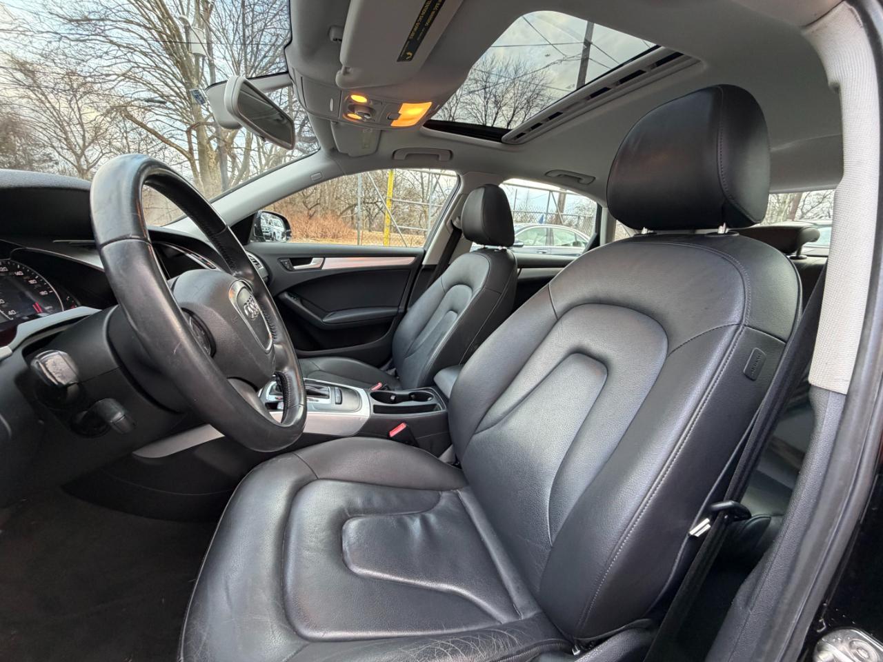 Audi A4 2.0T Premium quattro Sedan 2012