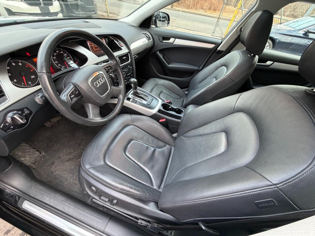 Audi A4 2.0T Premium quattro Sedan 2012