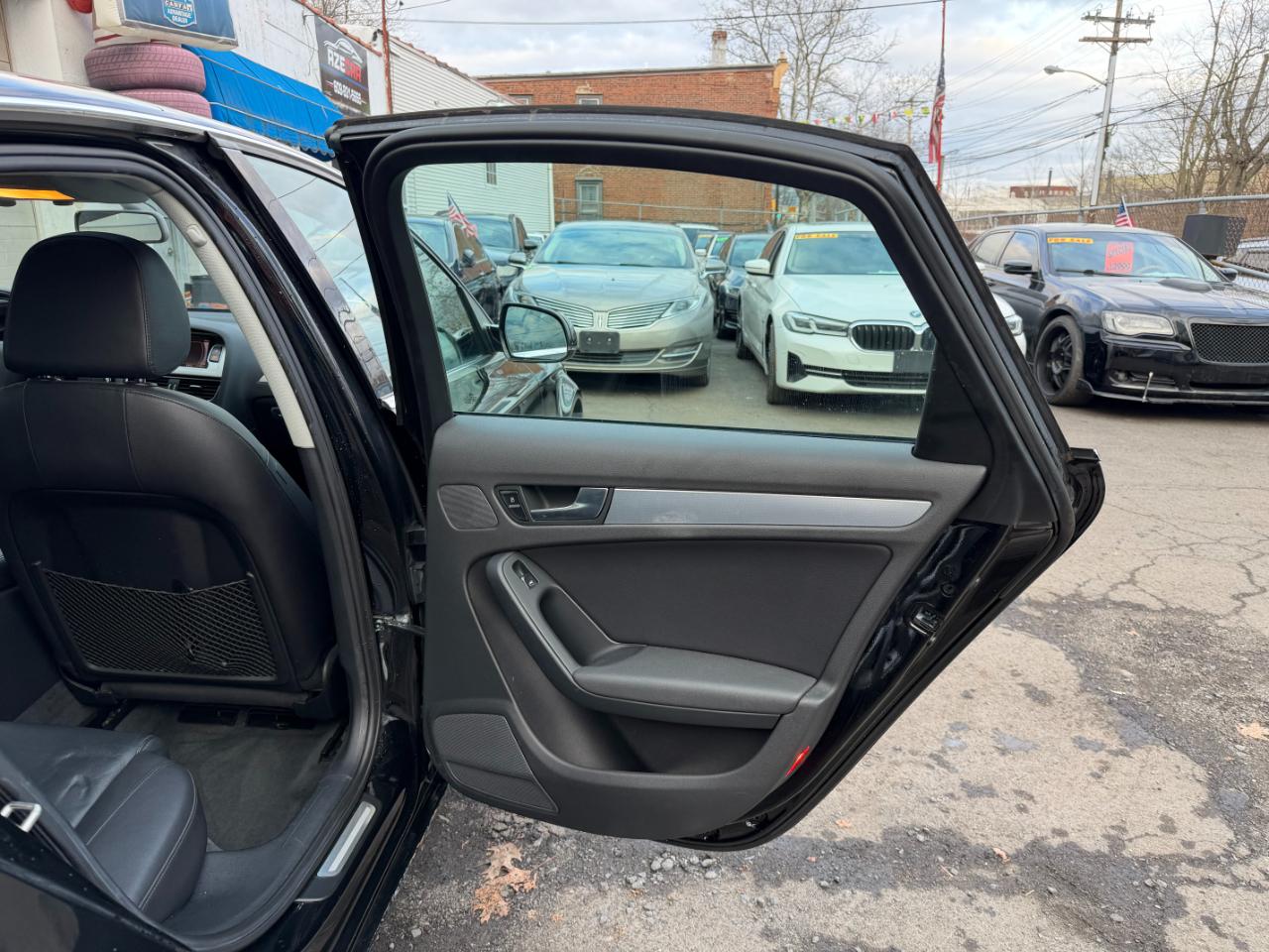 Audi A4 2.0T Premium quattro Sedan 2012