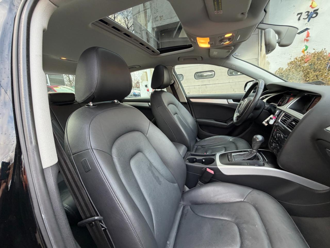 Audi A4 2.0T Premium quattro Sedan 2012