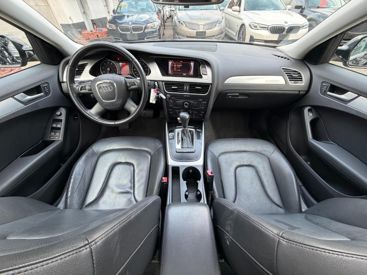 Audi A4 2.0T Premium quattro Sedan 2012