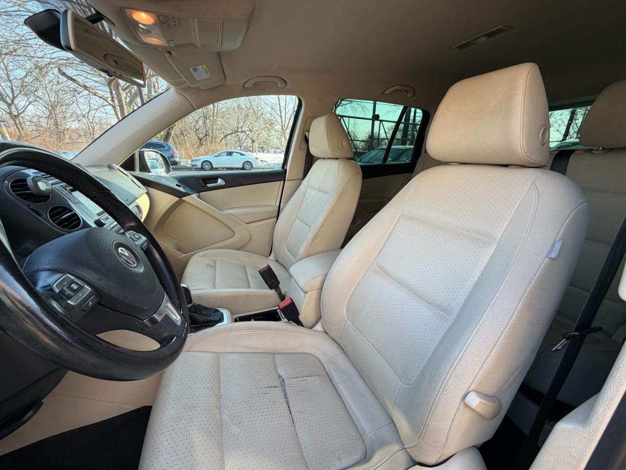 Volkswagen Tiguan S 4Motion AWD 2016