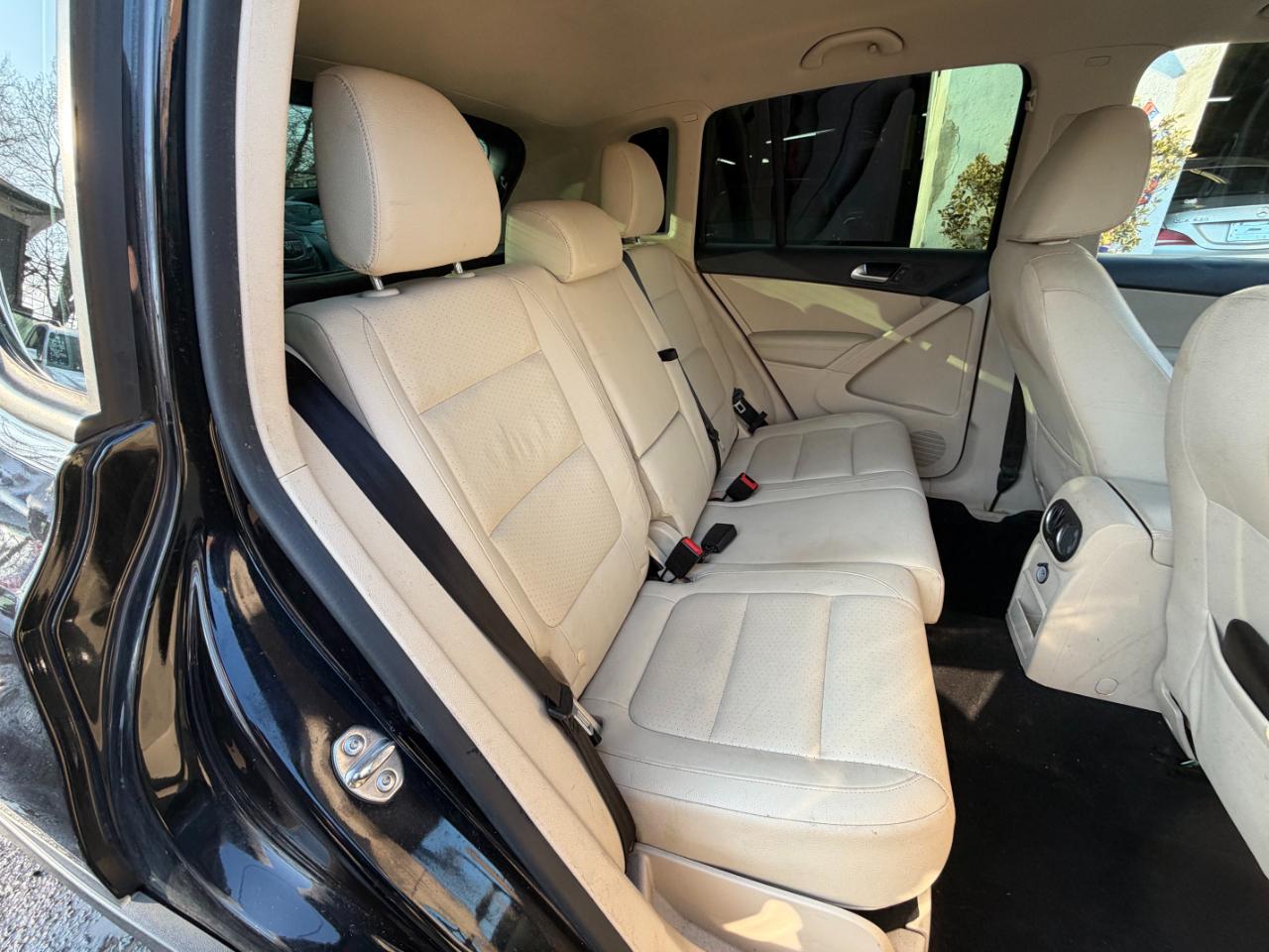 Volkswagen Tiguan S 4Motion AWD 2016