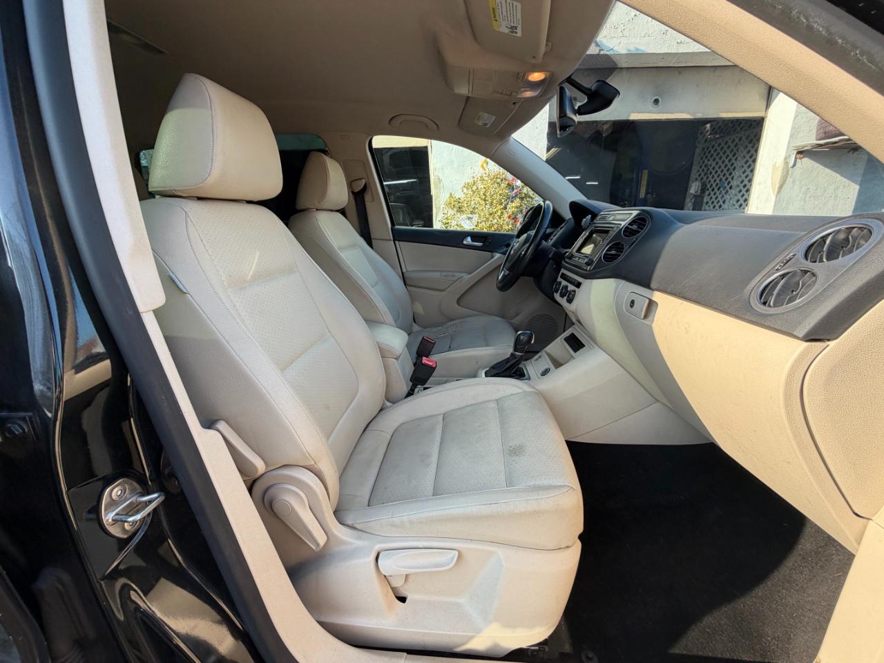 Volkswagen Tiguan S 4Motion AWD 2016