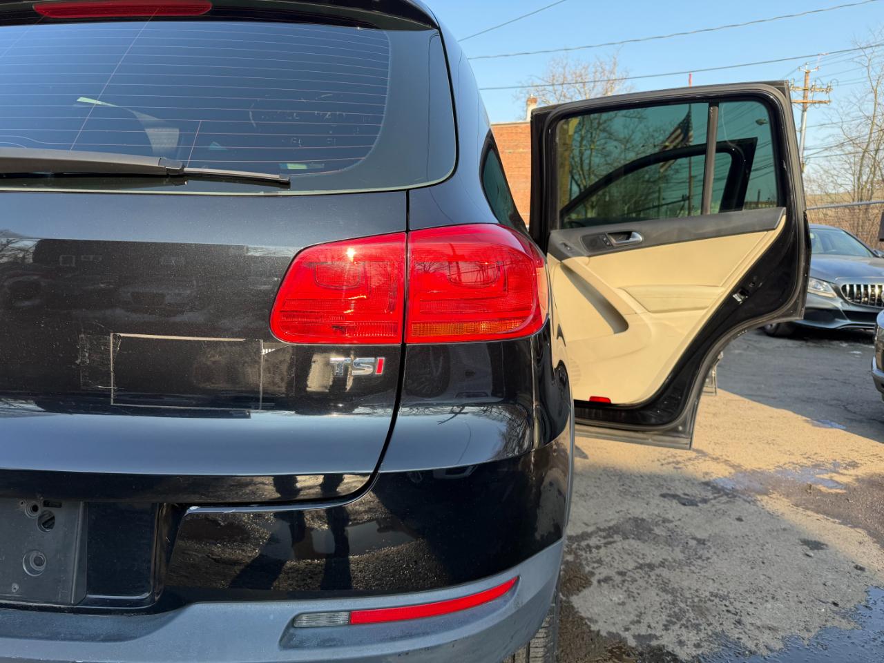 Volkswagen Tiguan S 4Motion AWD 2016