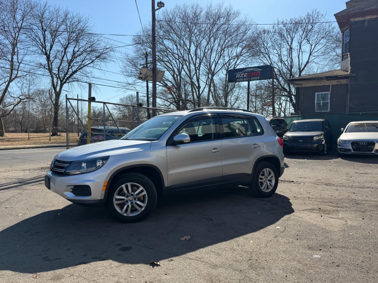 Volkswagen Tiguan S 4Motion AWD 2016