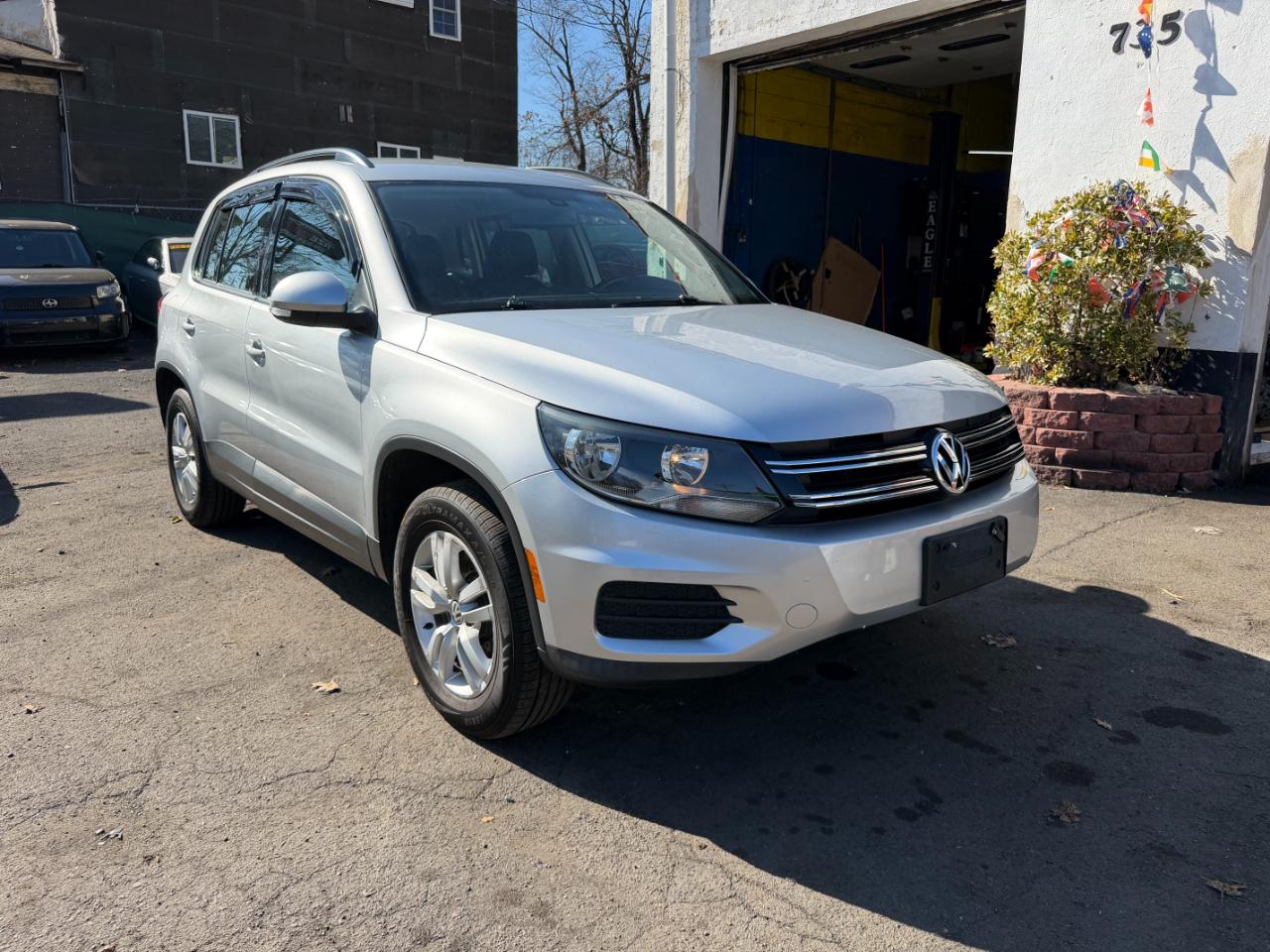 Volkswagen Tiguan S 4Motion AWD 2016