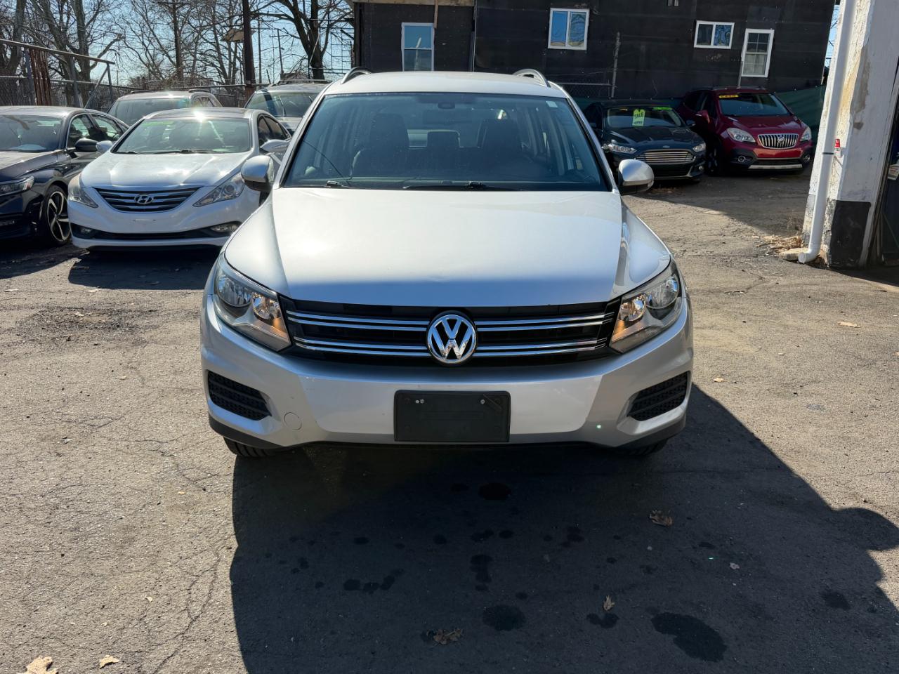 Volkswagen Tiguan S 4Motion AWD 2016