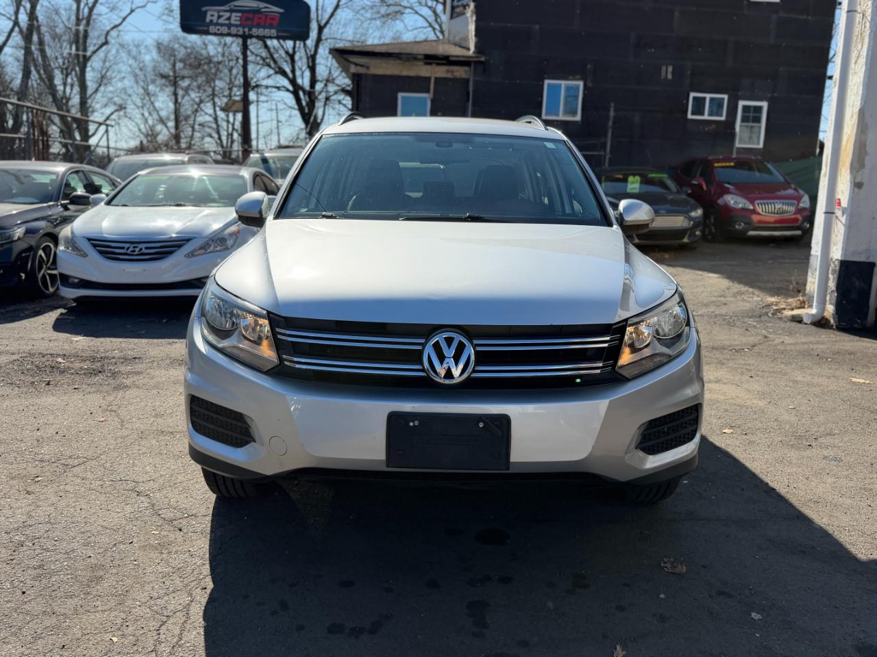 Volkswagen Tiguan S 4Motion AWD 2016