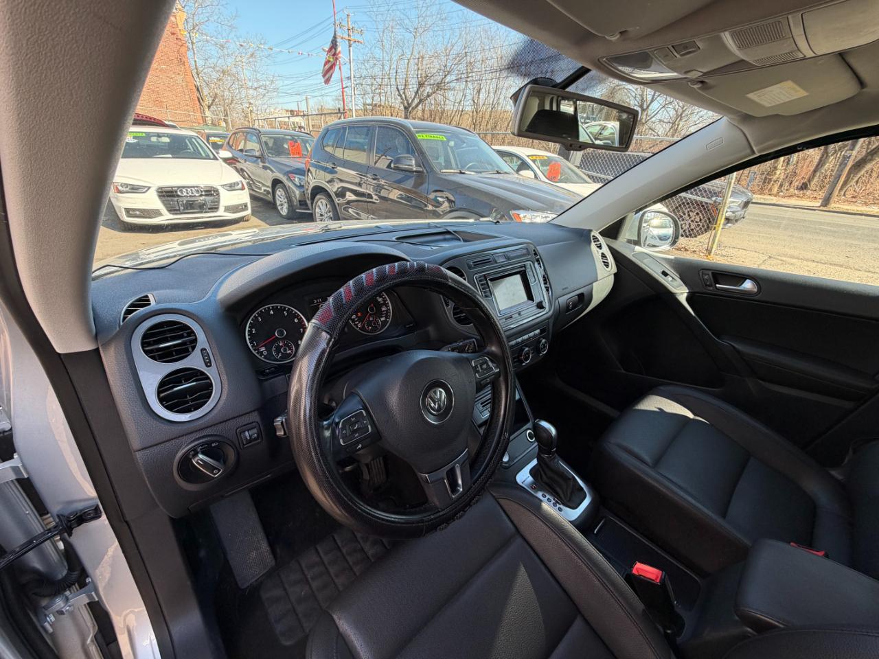 Volkswagen Tiguan S 4Motion AWD 2016