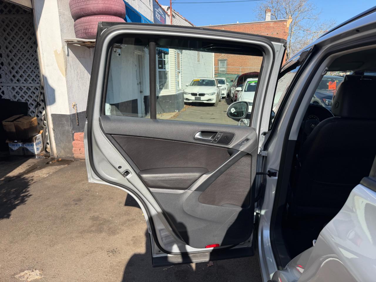 Volkswagen Tiguan S 4Motion AWD 2016