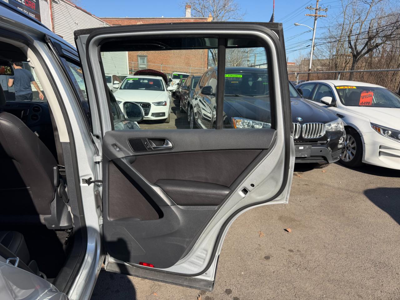 Volkswagen Tiguan S 4Motion AWD 2016