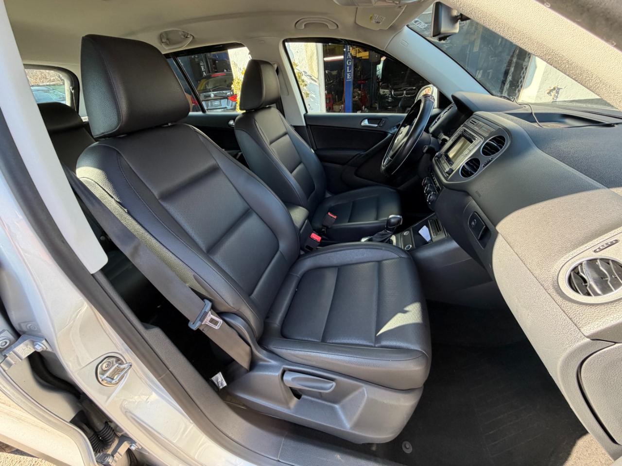 Volkswagen Tiguan S 4Motion AWD 2016